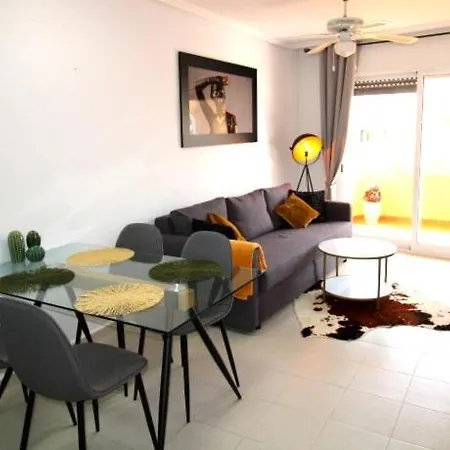 Casa Veronica * Dehesa de Campoamor (Orihuela Costa)